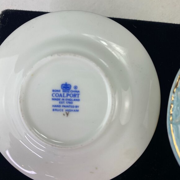 Vintage Knick Knack Figurine Mixed Lot Miniature Furniture Dishes - Picture 5 of 10